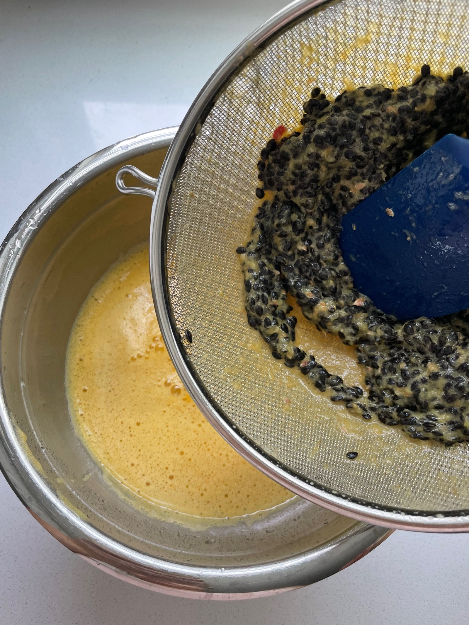 How to Strain Passion Fruit